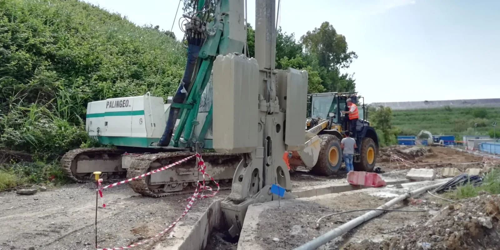 Diaframma perimetrale della ex discarica di Vallin dell’Aquila, Livorno, documentazione di cantiere 1