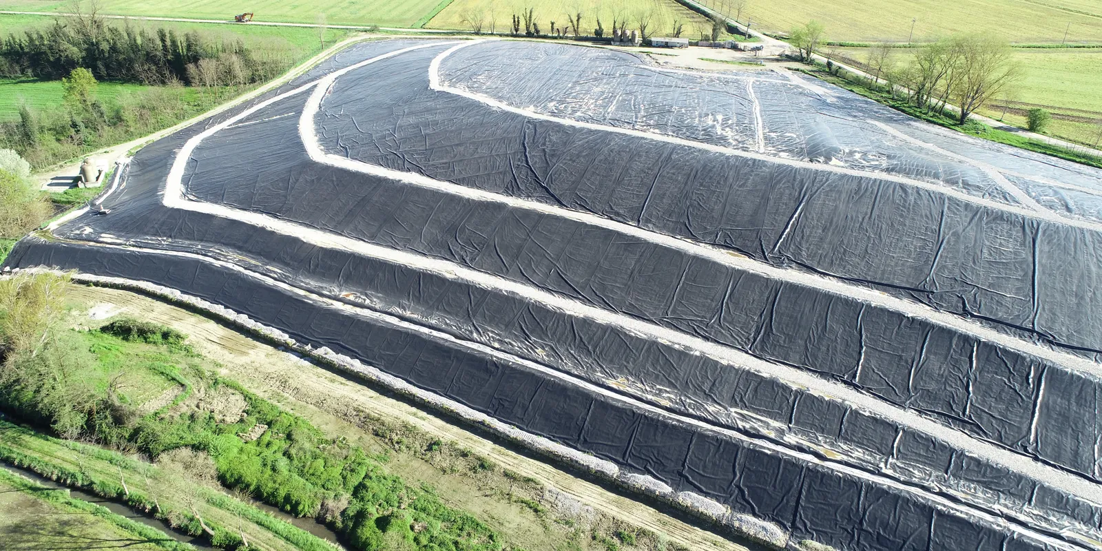 Opere integrative alla messa in sicurezza della ex discarica di Cascina Sessa a Maleo, documentazione di cantiere 1