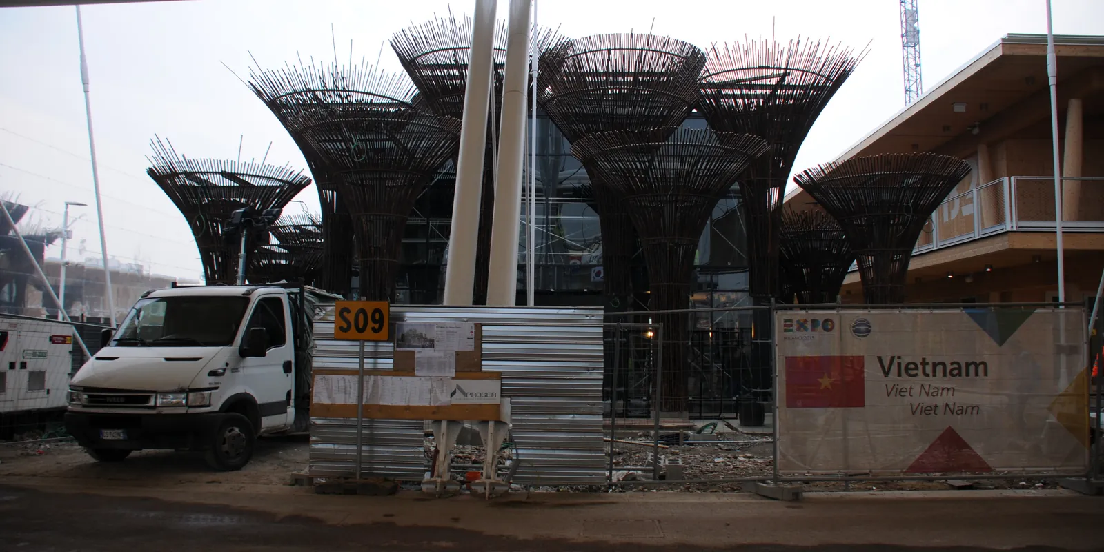 Realizzazione delle piastre espositive dei paesi espositori, EXPO 2015, documentazione di cantiere 12