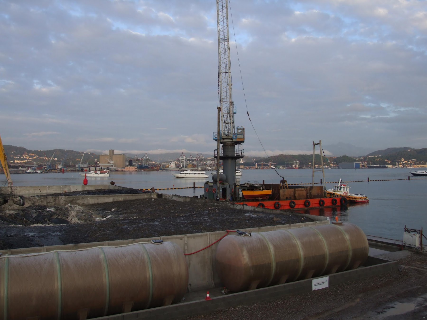 Bonifica ambientale dei fondali per Porto Mirabello, documentazione di cantiere 3
